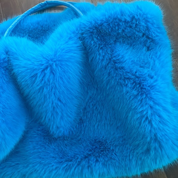 Akira NWOT Tote - Picture 2 of 9